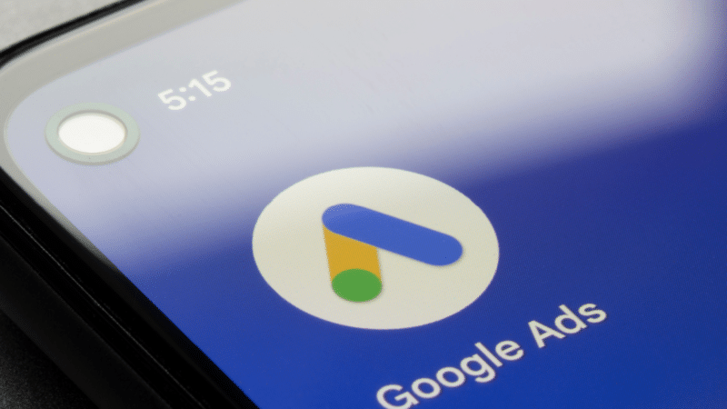 Google Ads : les tests appliquent automatiquement les meilleurs résultats