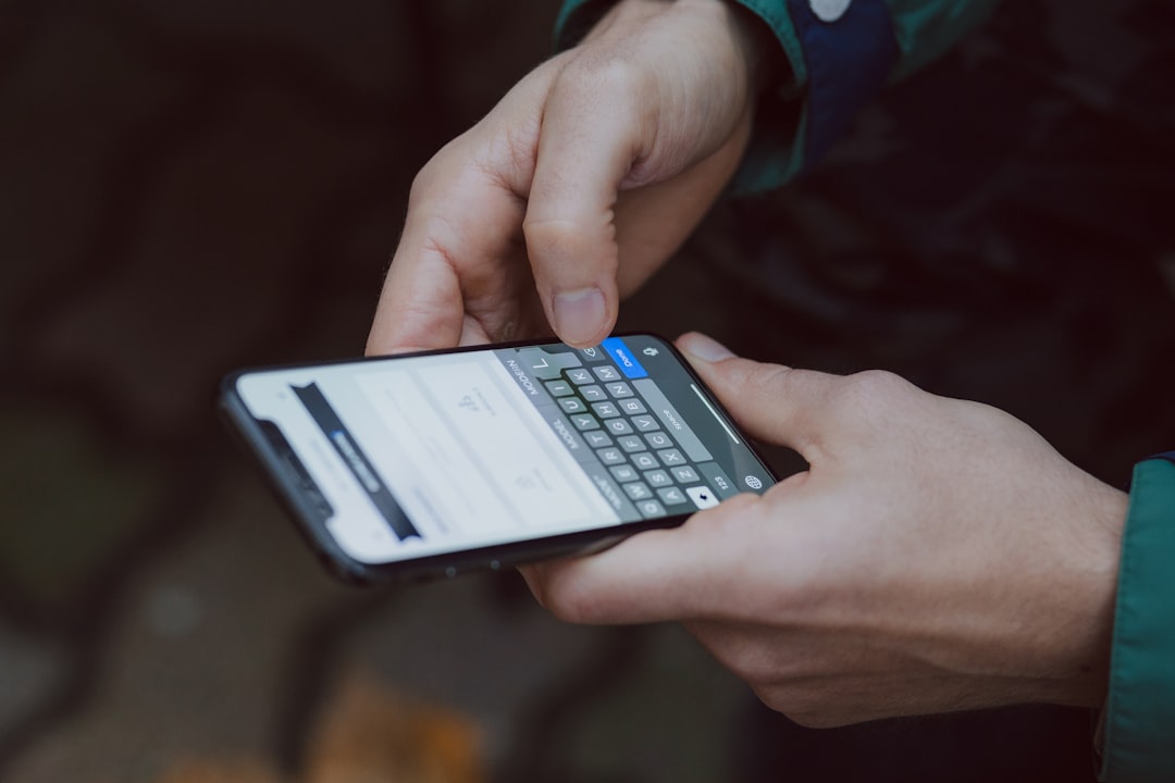 Pourquoi ton message SMS de masse finit en spam (et pas dans la poche)