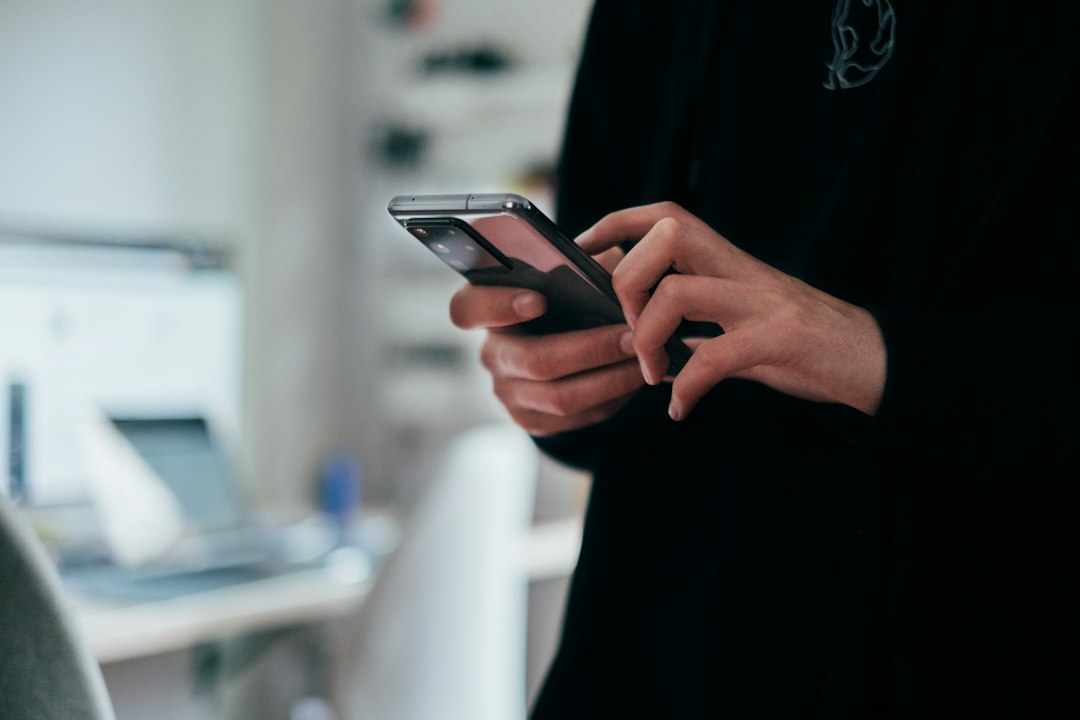 Microfinance : vos clients veulent ces alertes SMS, pas vos pubs